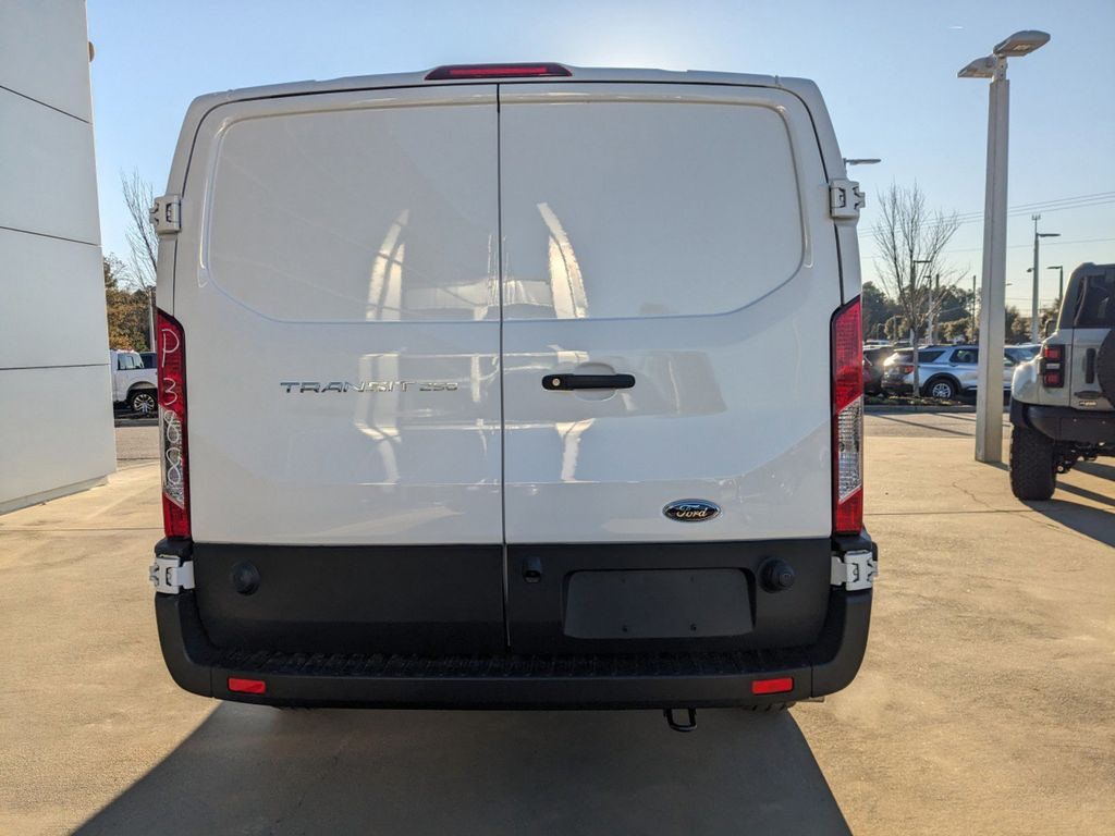 2024 Ford Transit 250