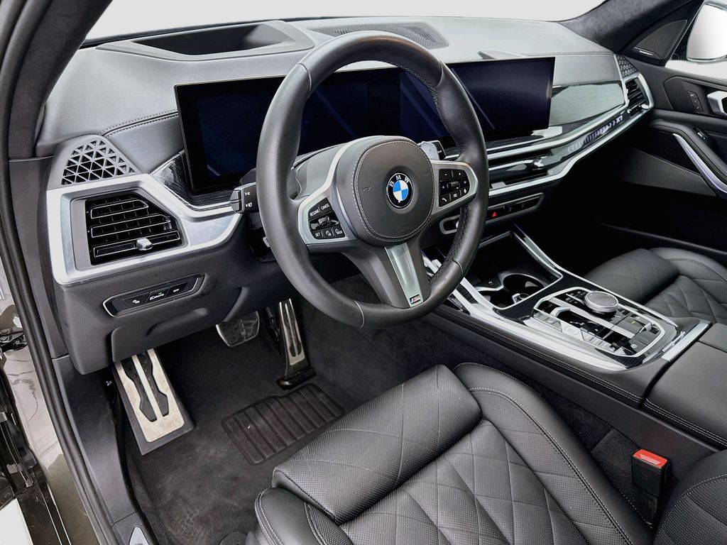 Thumbnail: 2024 BMW X7 - 9
