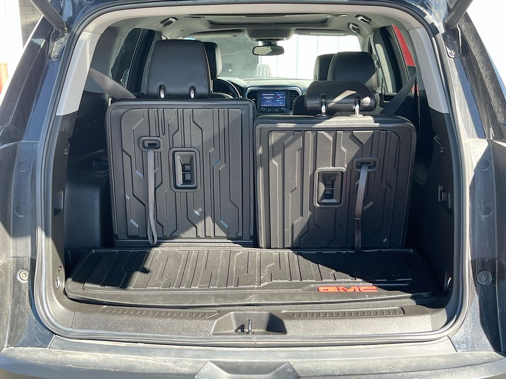 Used 2023 Black GMC AT4 image 29