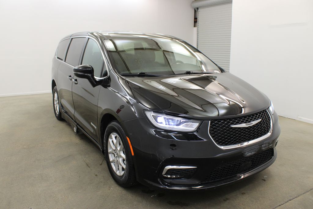 used 2024 Chrysler Pacifica car, priced at $49,999