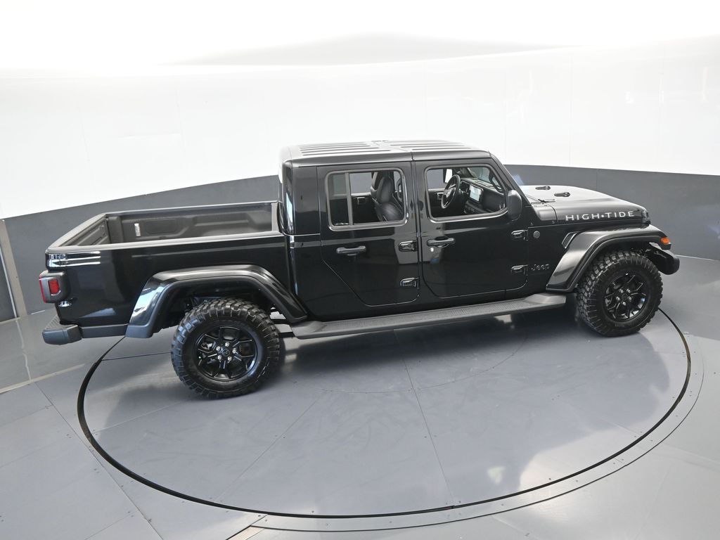 Used 2025 Black Clearcoat Jeep High Tide image 52
