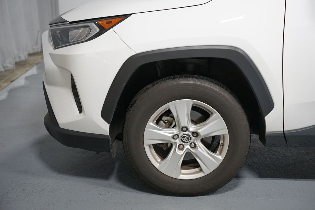 Thumbnail: 2021 Toyota RAV4 - 5