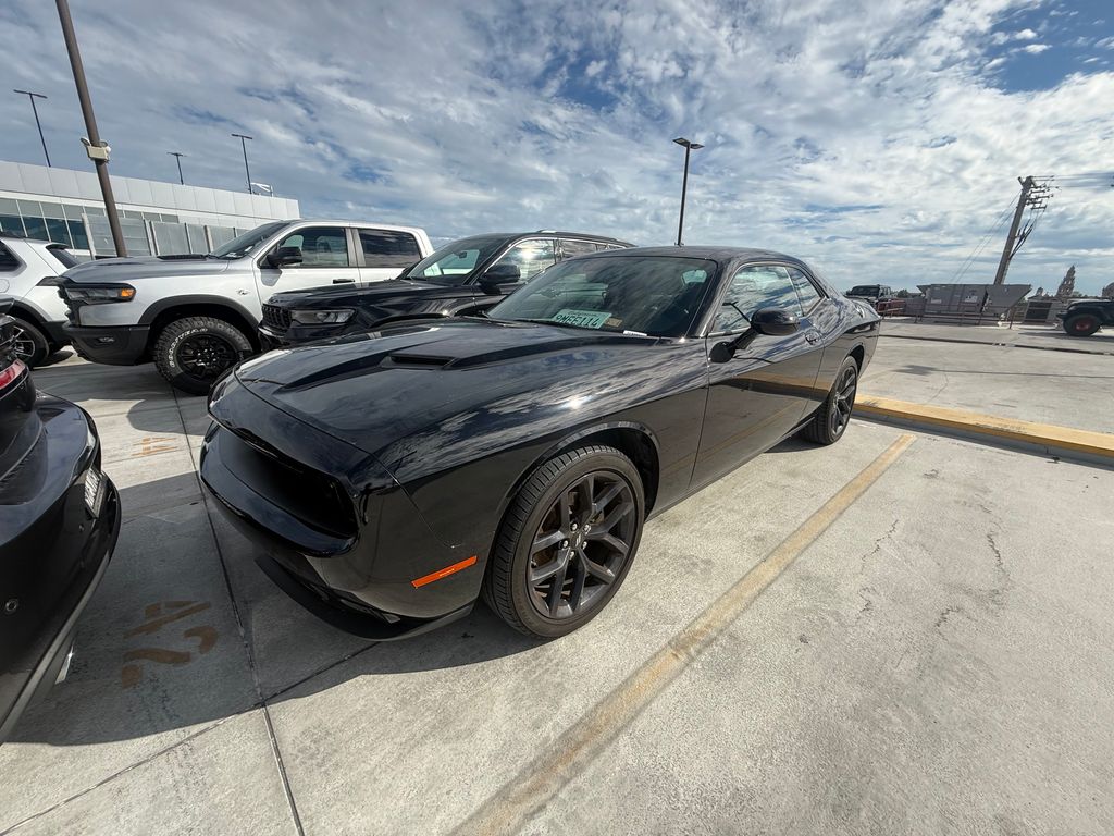 Pitch Black Clearcoat 2023 Dodge Challenger Coupe Rear-Wheel Drive 8-Speed Automatic