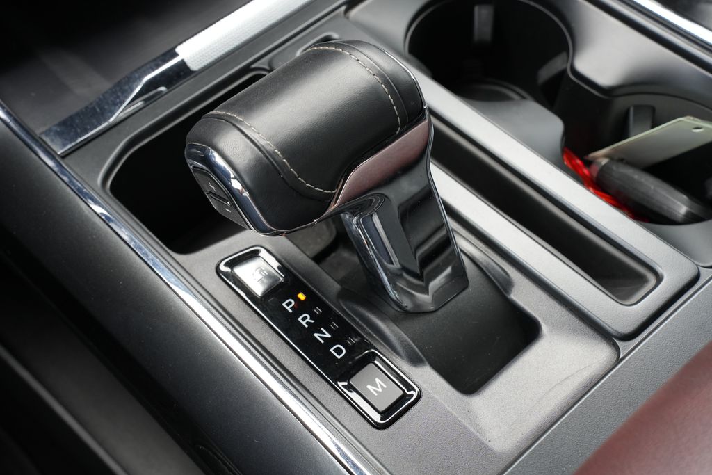 2022 Ford F-150 Lariat - 11