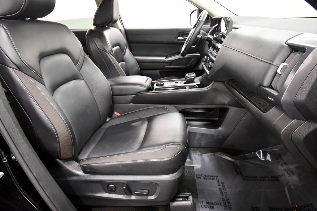 Used 2024 Nissan Pathfinder SUV