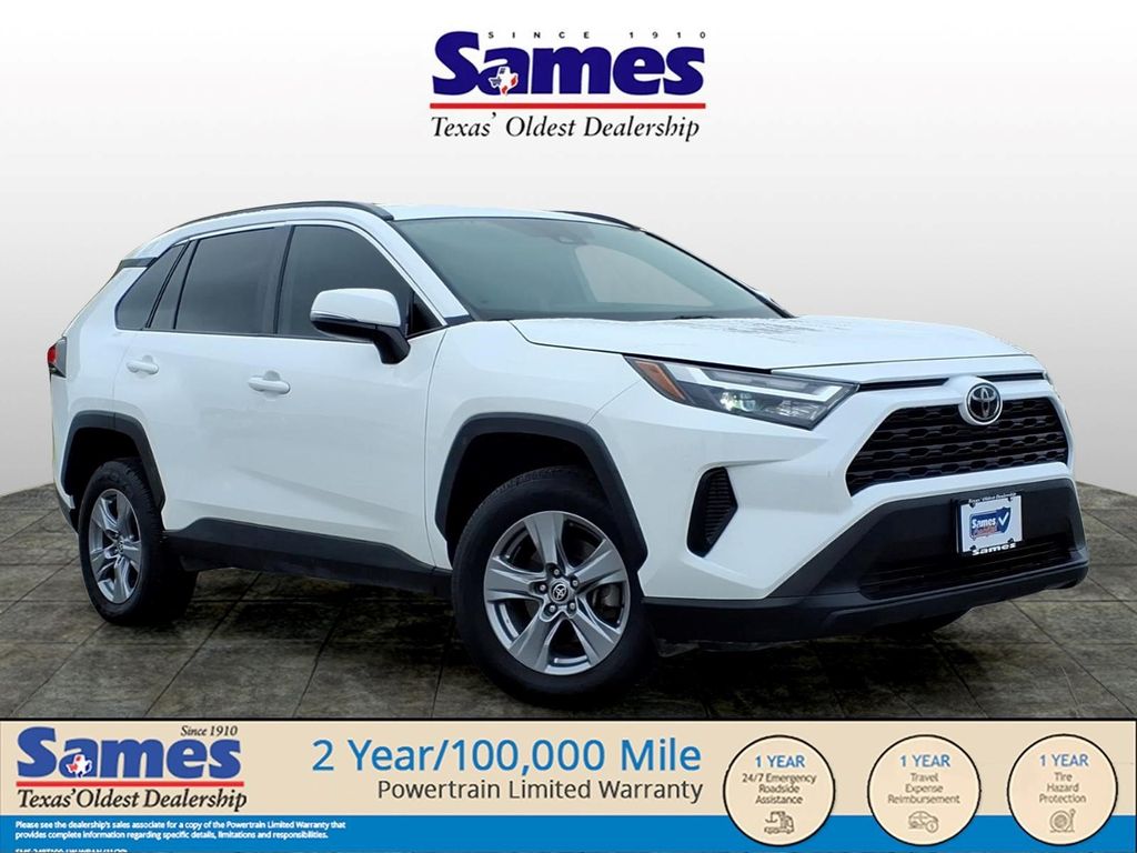 2022 Toyota RAV4 XLE
