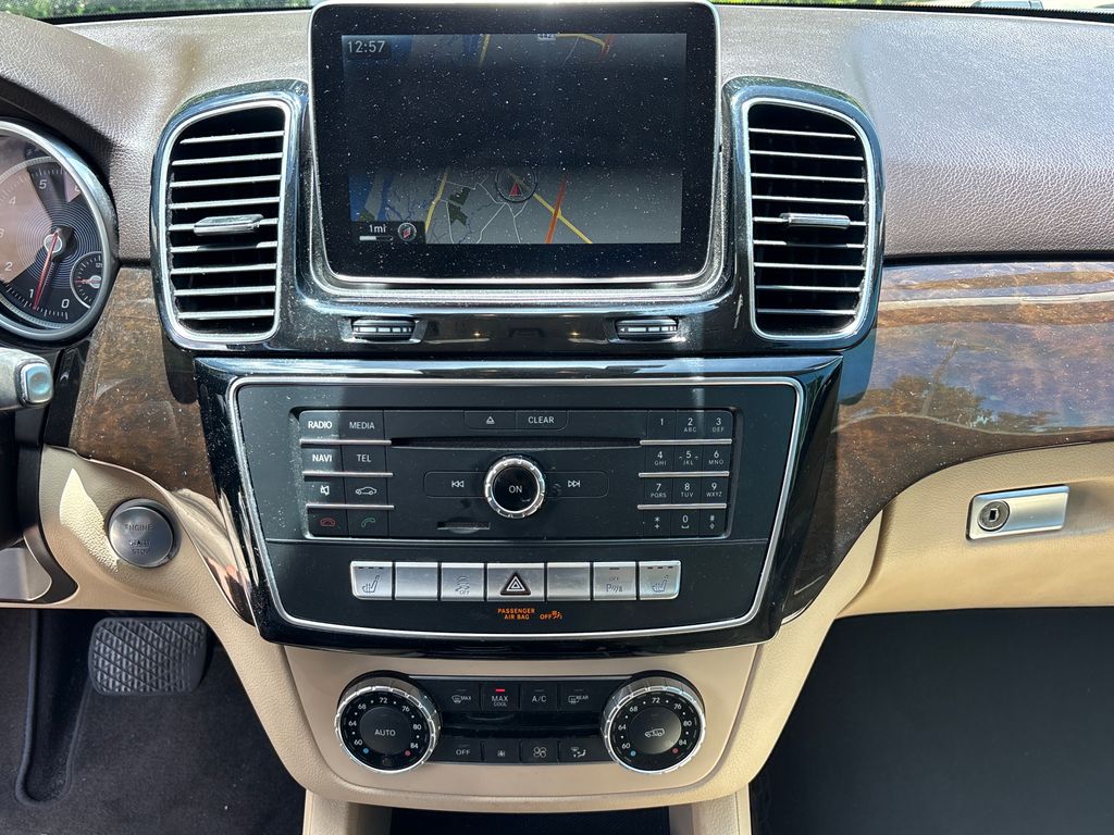Used 2016  Mercedes-Benz GLE 350 image 24