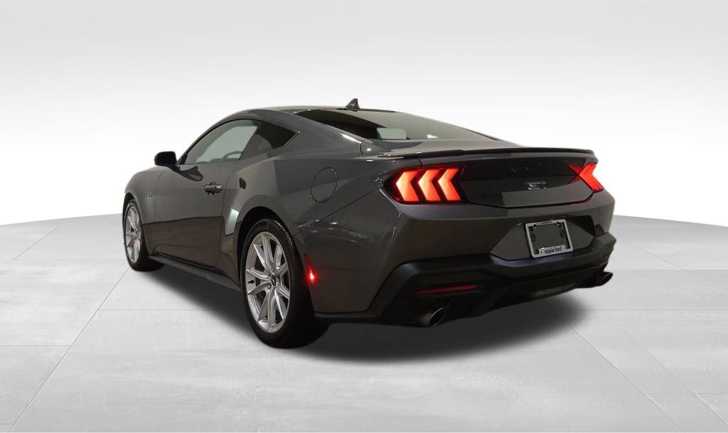 2024 Ford Mustang GT Premium Fastback