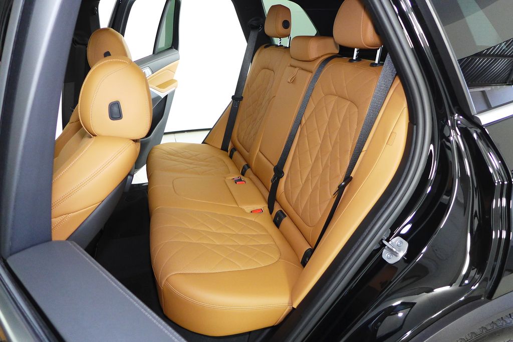 Thumbnail: 2023 BMW X5 - 20