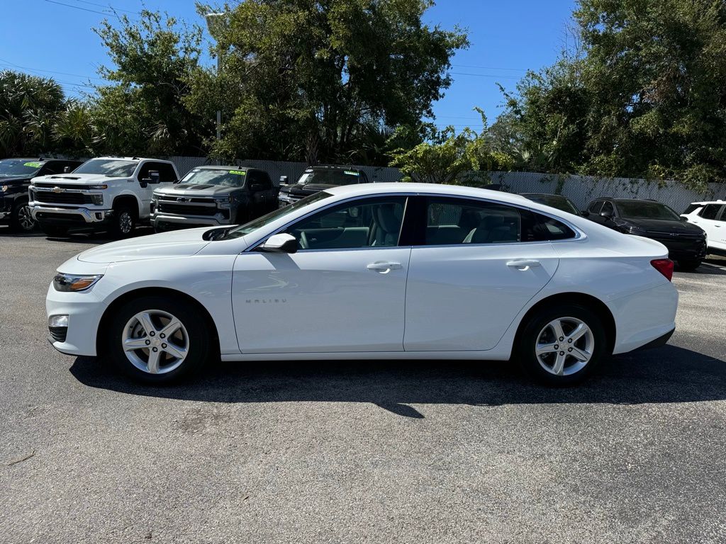 2025 Chevrolet Malibu LS 5