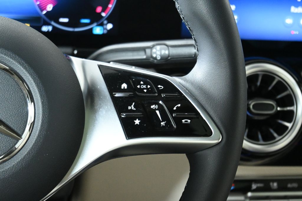 Thumbnail: 2026 Mercedes-Benz GLA - 17