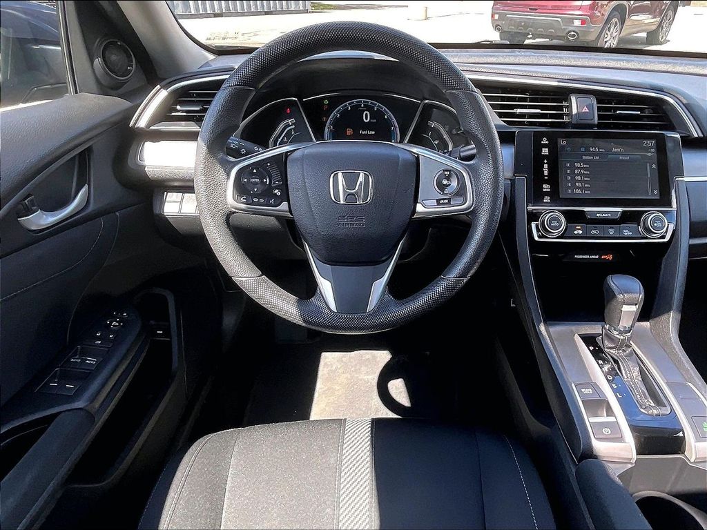 2016 Honda Civic — photo 17
