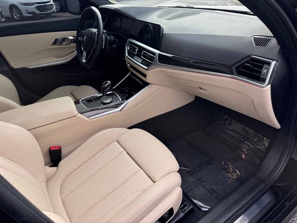 2021 BMW 3 Series 330i 27