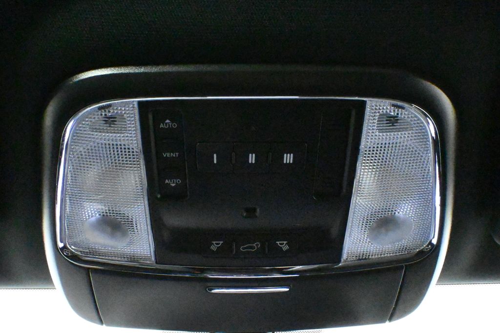 2021 Jeep Grand Cherokee Limited Edition 23