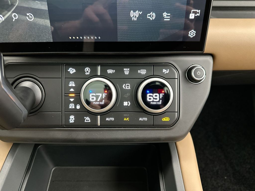 Thumbnail: 2026 Land Rover Defender - 13