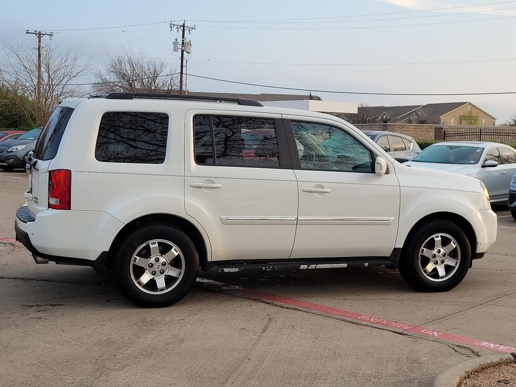used 2011 Honda Pilot car, priced at $5,995