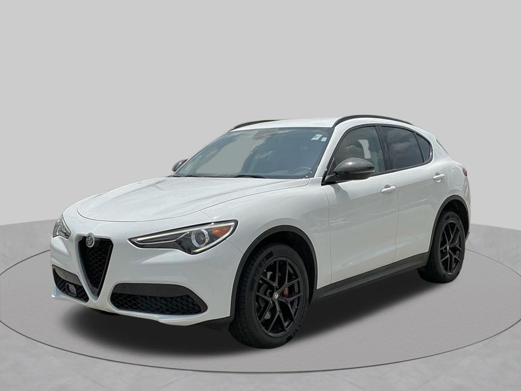 Alfa White 2019 Alfa Romeo Stelvio SUV / Crossover Rear-Wheel Drive 8-Speed Automatic