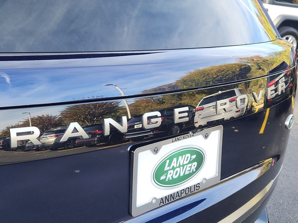 Thumbnail: 2023 Land Rover Range Rover - 31