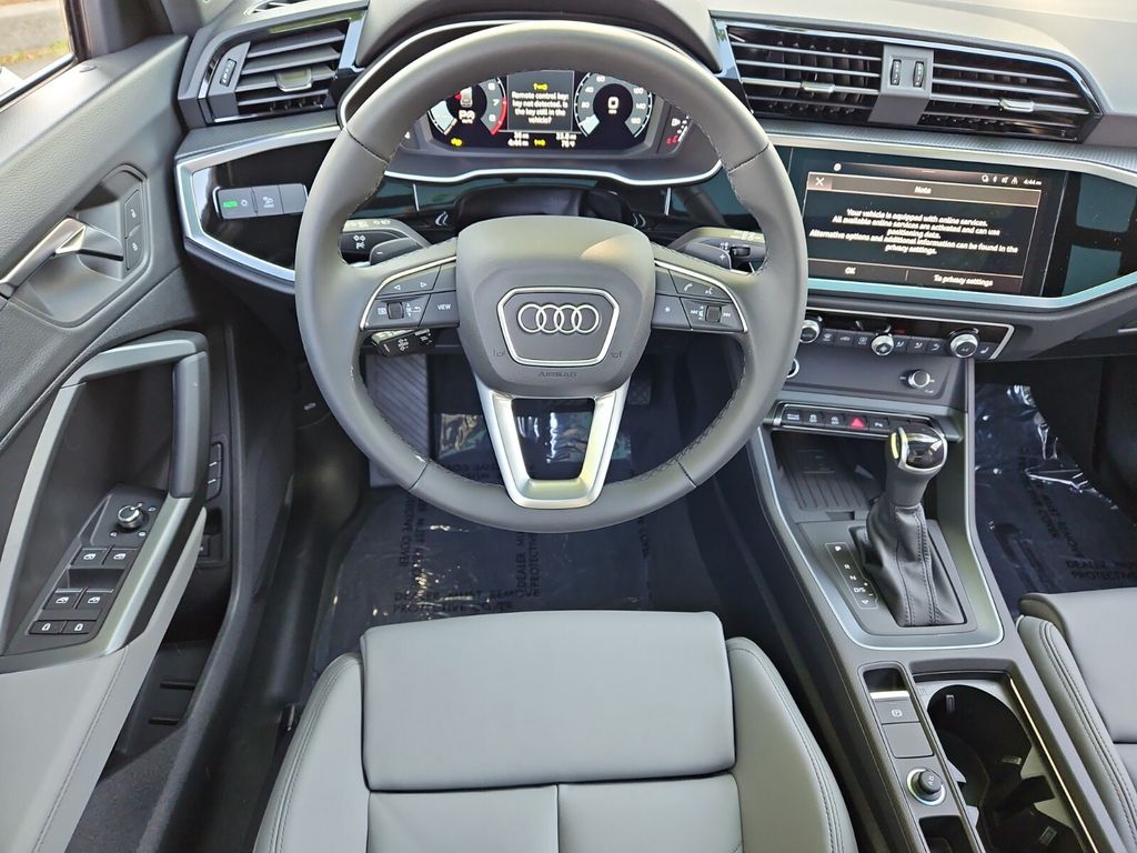 2025 Audi Q3 Premium photo