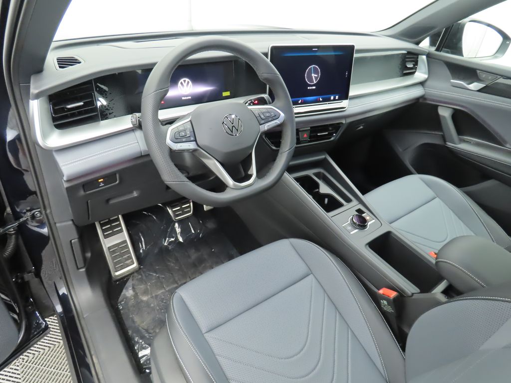 2025 Volkswagen Tiguan SE R-Line Black 10