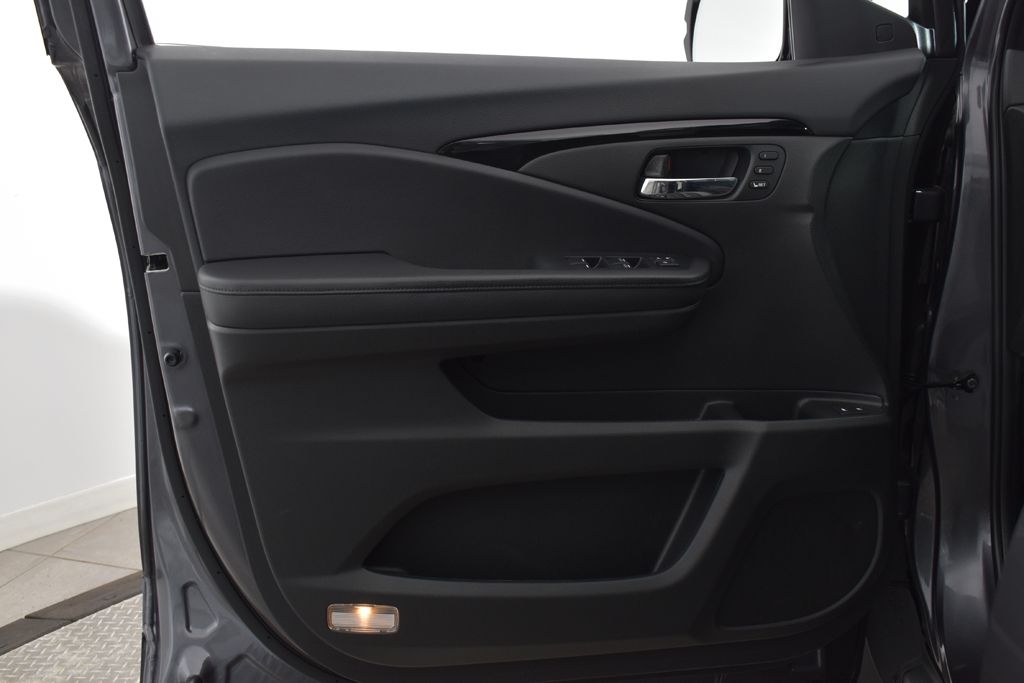 Thumbnail: 2021 Honda Pilot - 11