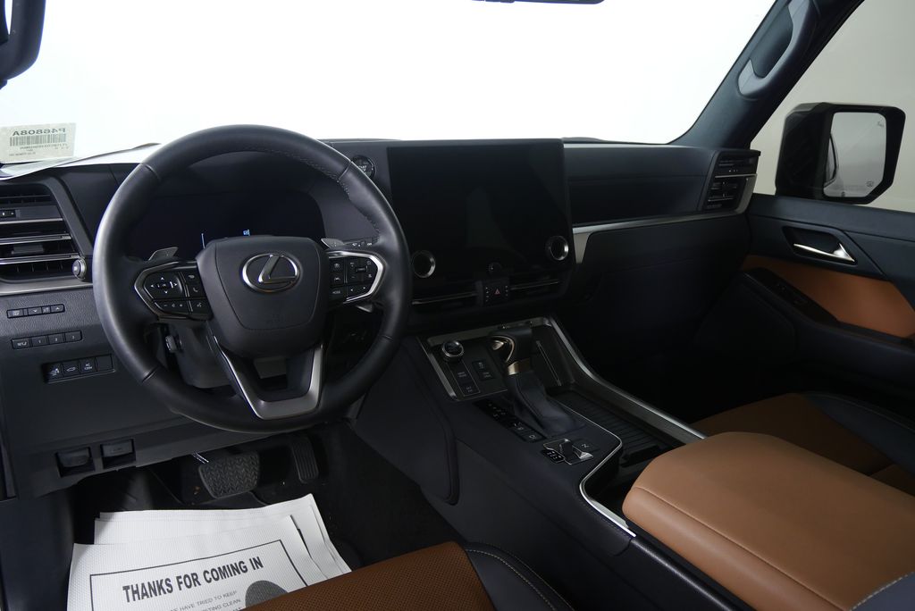 Thumbnail: 2025 Lexus GX - 22