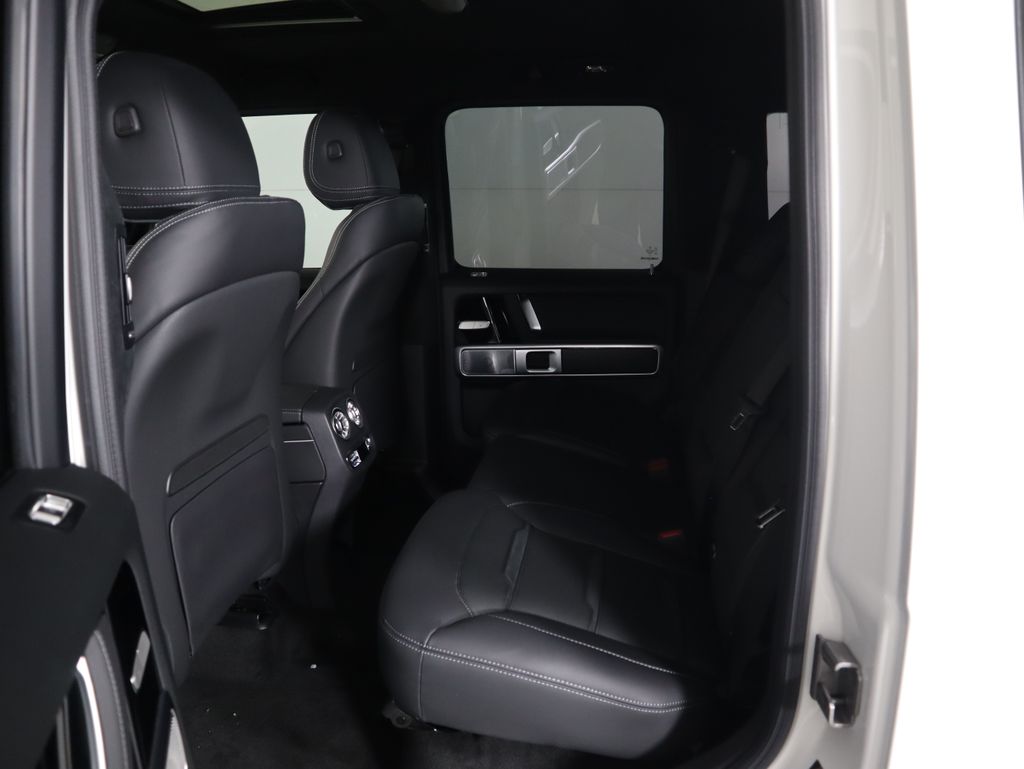 Thumbnail: 2025 Mercedes-Benz G-Class - 23