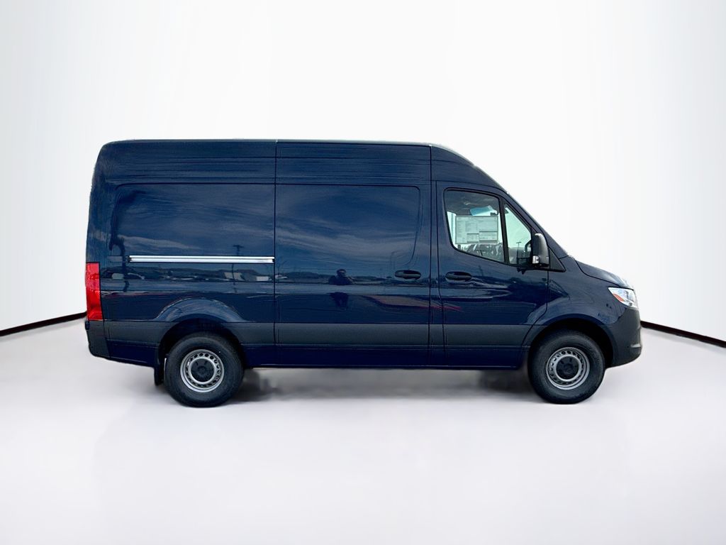 Thumbnail: 2026 Mercedes-Benz Sprinter - 4