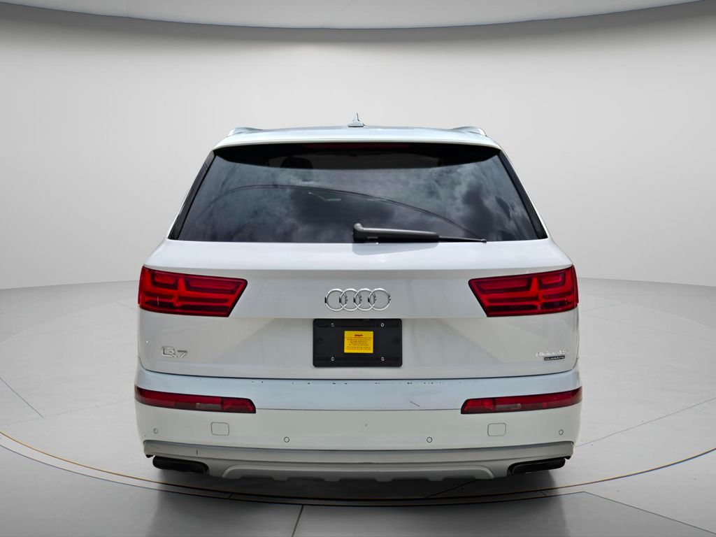 2019 Audi Q7 - $15,647
