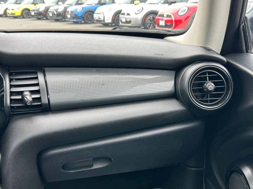 Thumbnail: 2016 MINI Cooper - 24