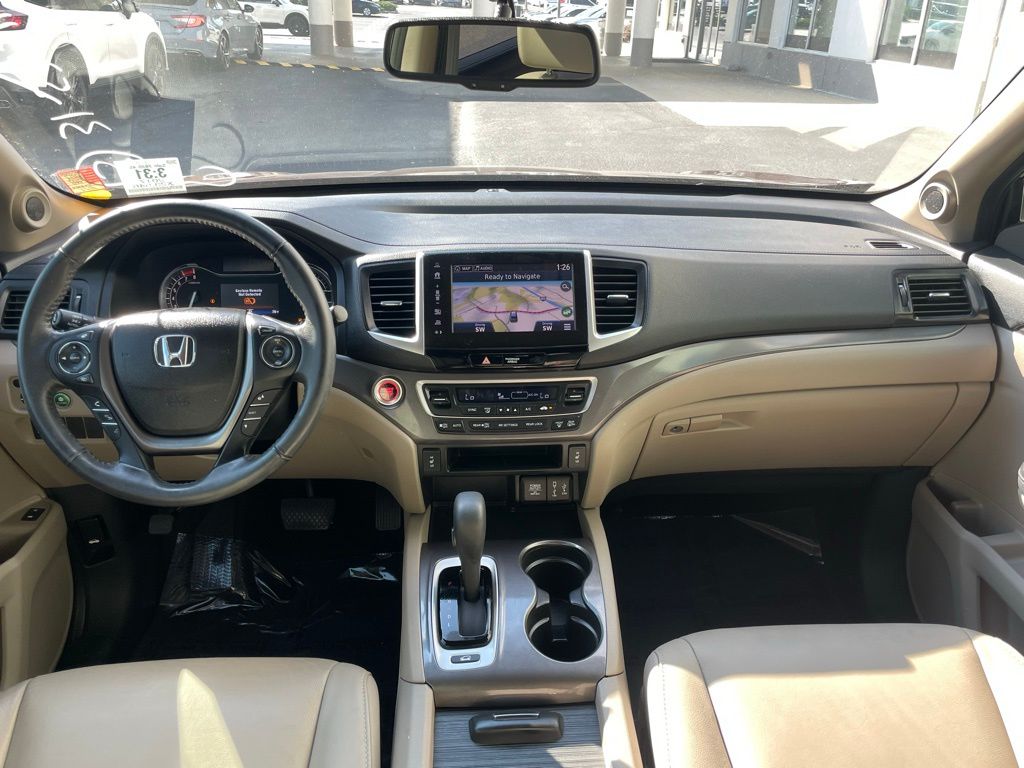 Thumbnail: 2017 Honda Pilot - 5