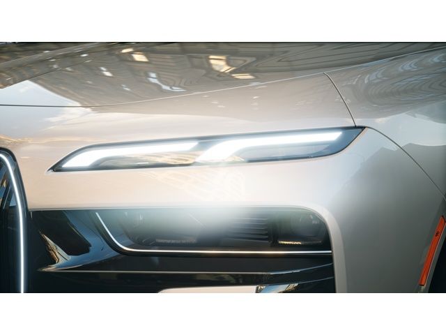 Thumbnail: 2026 BMW 7 Series - 6
