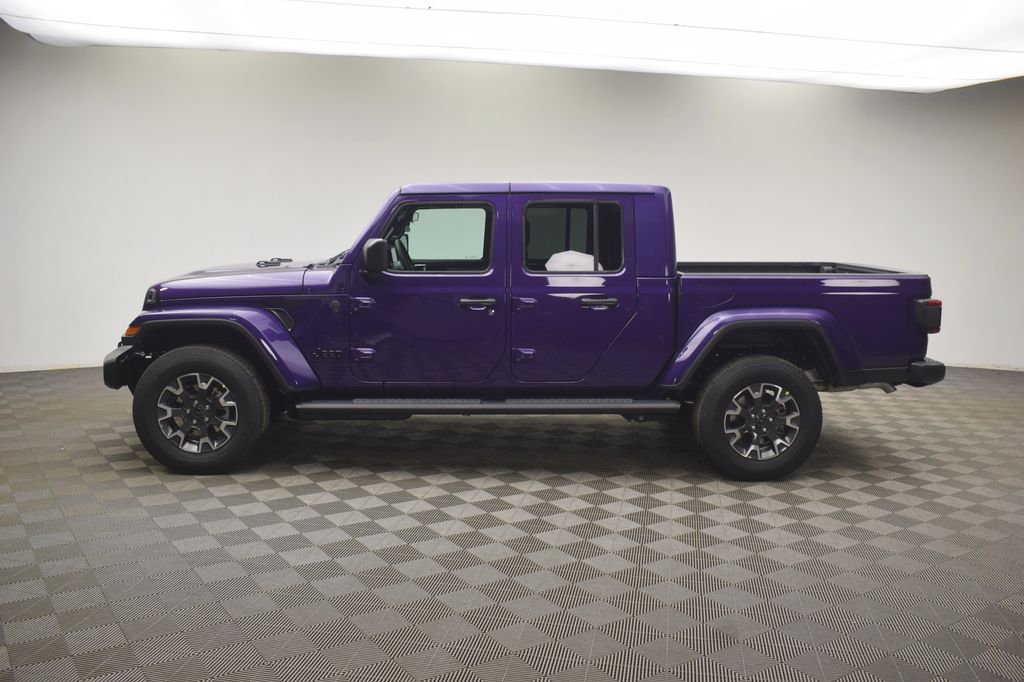 new 2026 Jeep Gladiator car, priced at $54,005