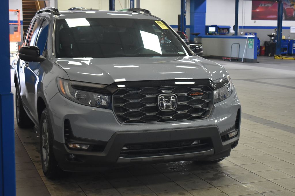 Thumbnail: 2023 Honda Passport - 3