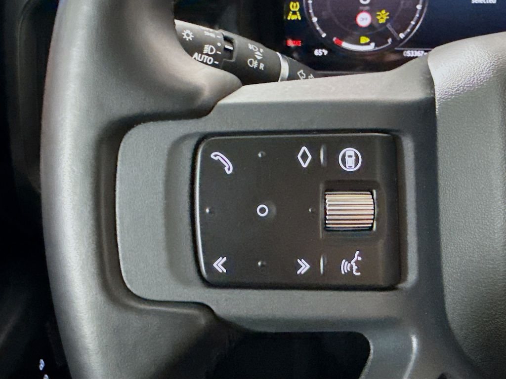 Thumbnail: 2024 Land Rover Defender - 11