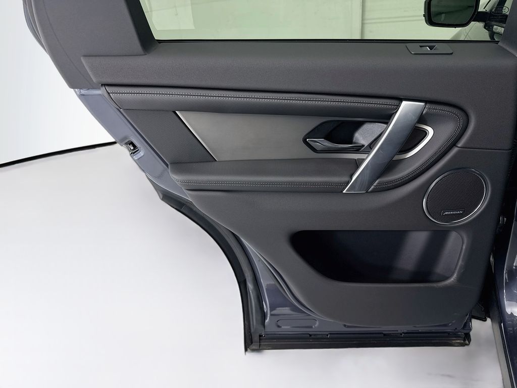 Thumbnail: 2026 Land Rover Discovery Sport - 25
