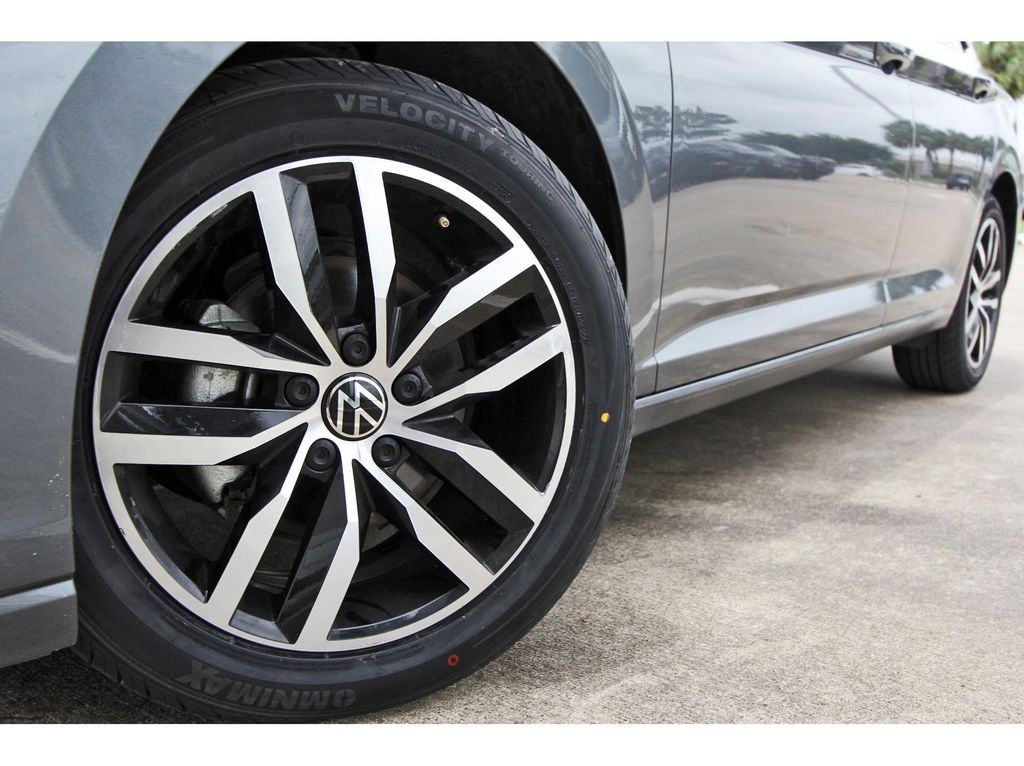 2025 Volkswagen Jetta 1.5T SE Gray at Community Toyota