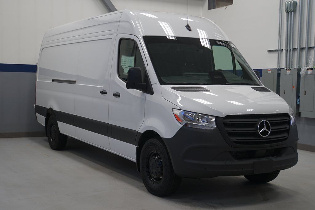 Sprinter Cargo Van 2500 High Roof w/170-Inch Wheelbase