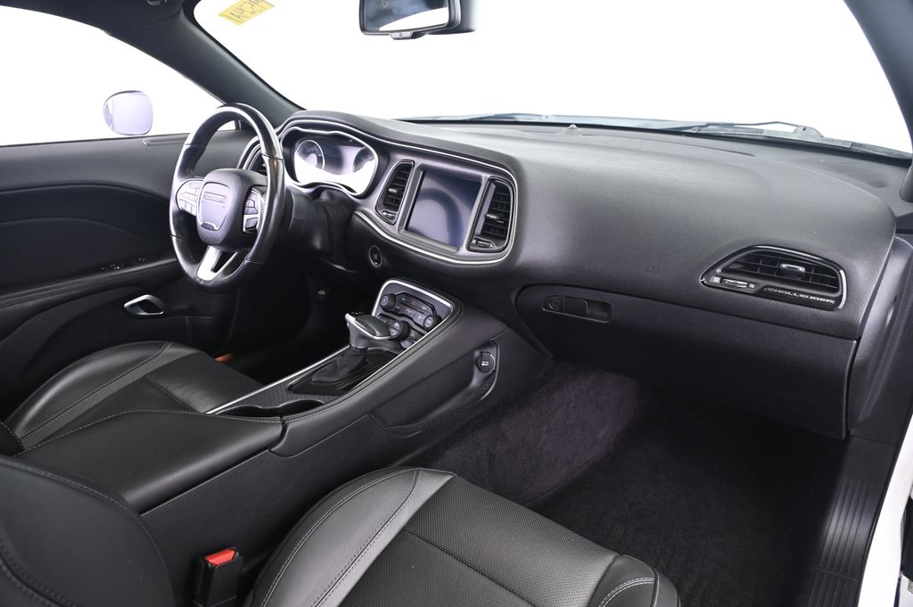 Thumbnail: 2018 Dodge Challenger - 18