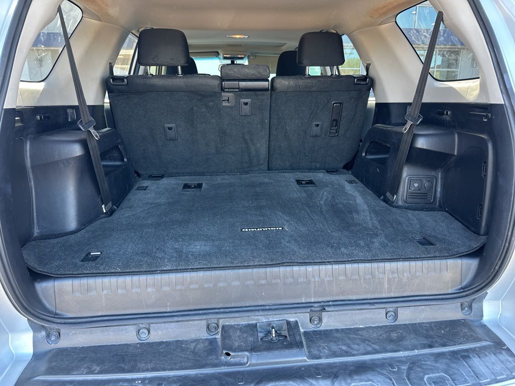 Thumbnail: 2013 Toyota 4Runner - 9