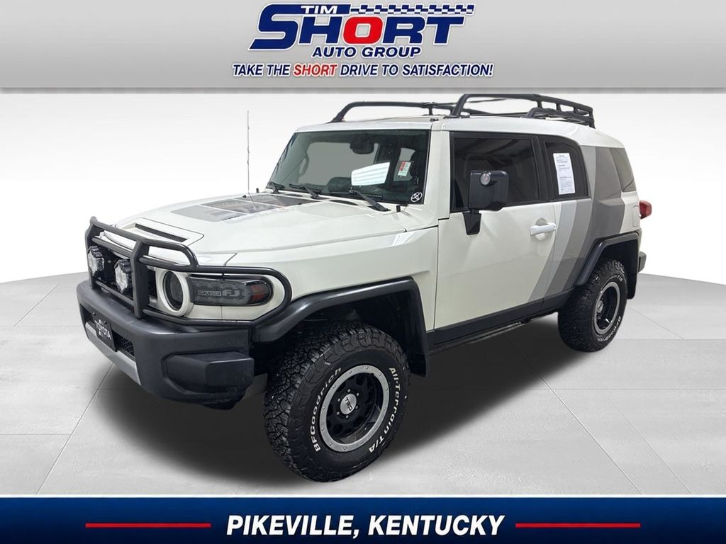 Iceberg 2014 Toyota FJ Cruiser 4WD SUV / Crossover Four-Wheel Drive 5-Speed Automatic