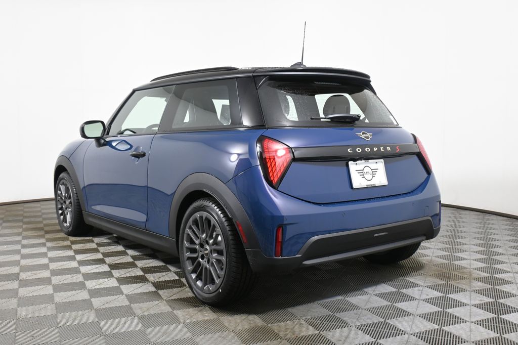Thumbnail: 2026 MINI Cooper - 5