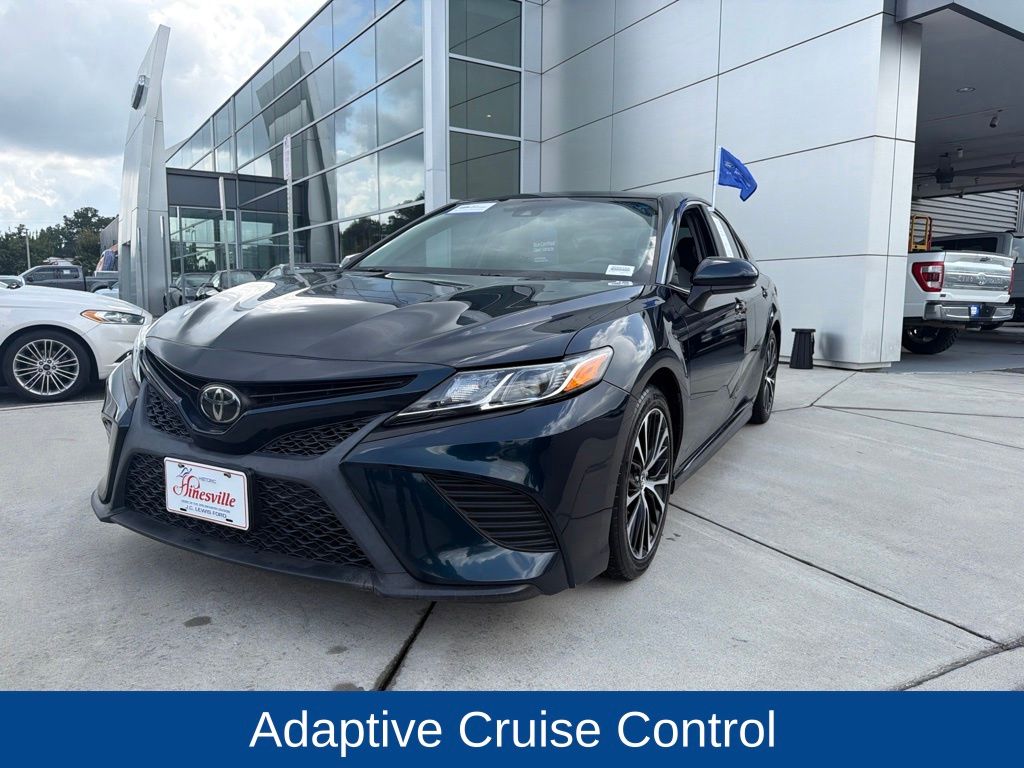 2019 Toyota Camry SE