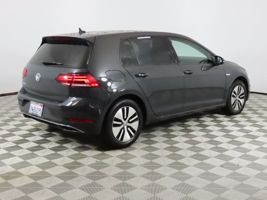 Thumbnail: 2019 Volkswagen e-Golf - 5