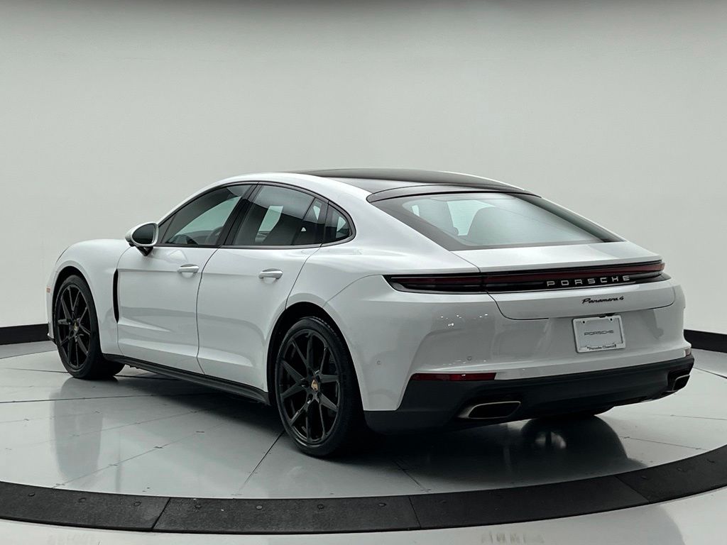 Thumbnail: 2025 Porsche Panamera - 3