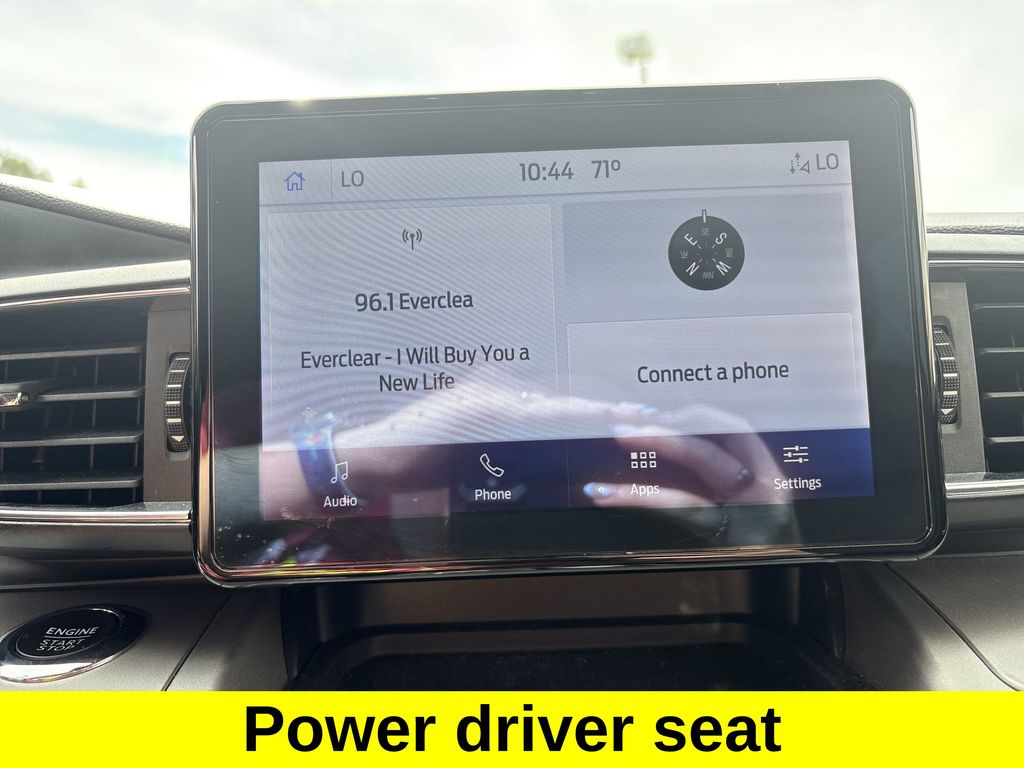 2022 Ford Explorer XLT photo