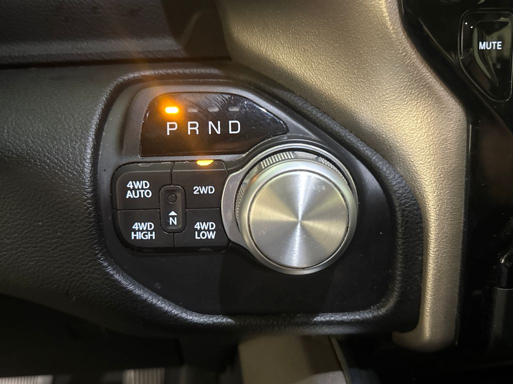 Used 2019 Black Ram Laramie image 28