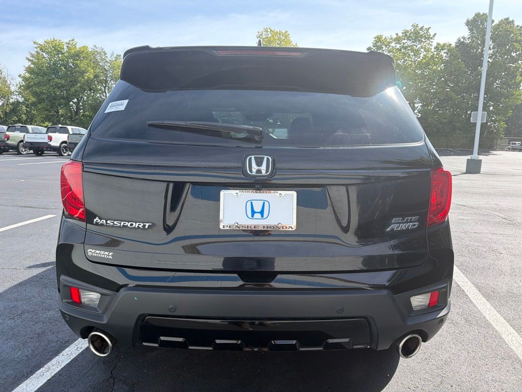 Thumbnail: 2023 Honda Passport - 4