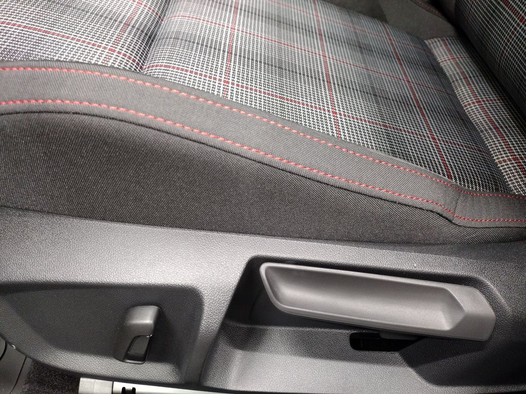 2025 Volkswagen Golf GTI 2.0T S