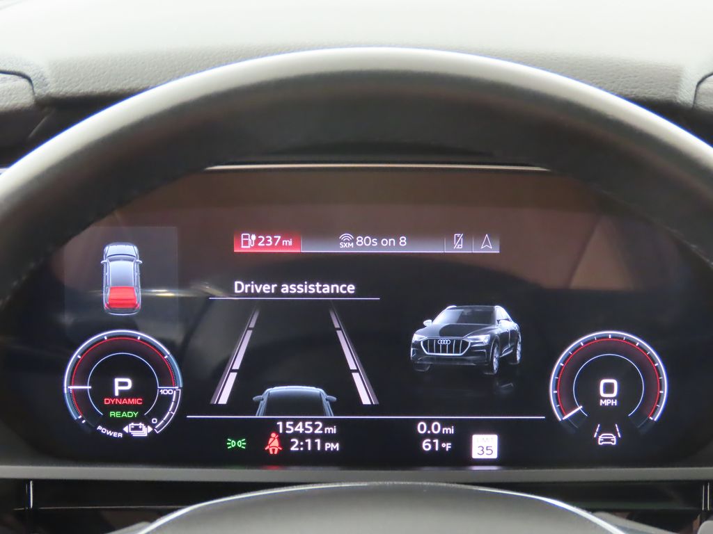 Thumbnail: 2022 Audi e-tron GT - 13